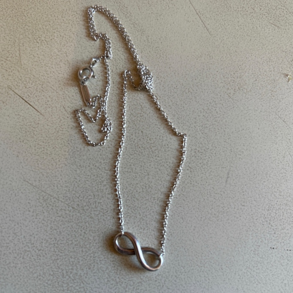 Tiffany & Co Infinity Mini Pendant infinity symbol Sterling Silver Necklace